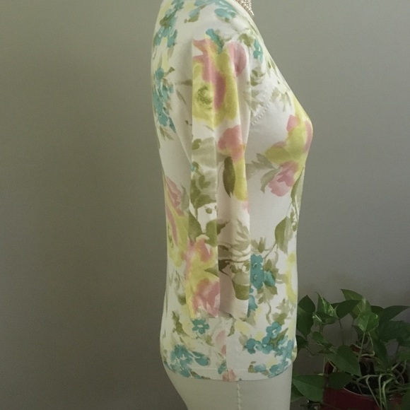 Petites: Floral Pull Over Sweater - Picture 3 of 7